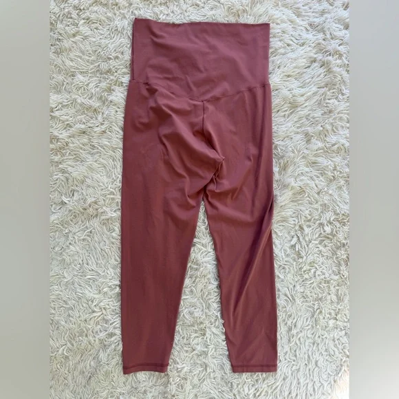 Offline by Aerie Real Me High Rise 7/8 Legging Short Inseam L/G - Picture 4 of 4